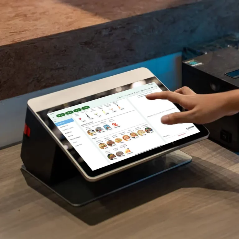 Caisse enregistreuse inclinée