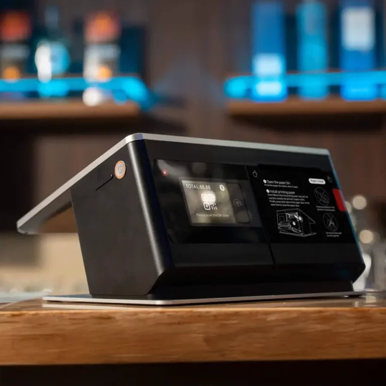 Caisse enregistreuse inclinée